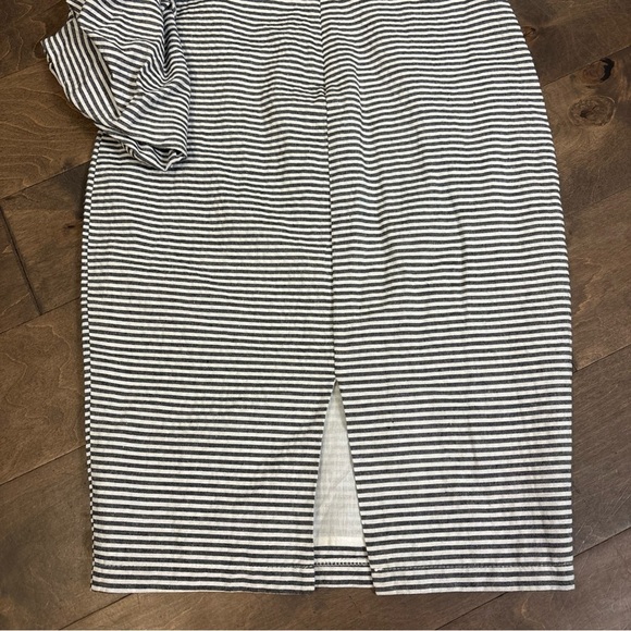 Chic Striped Long Sleeve Dress - Picture 6 of 6